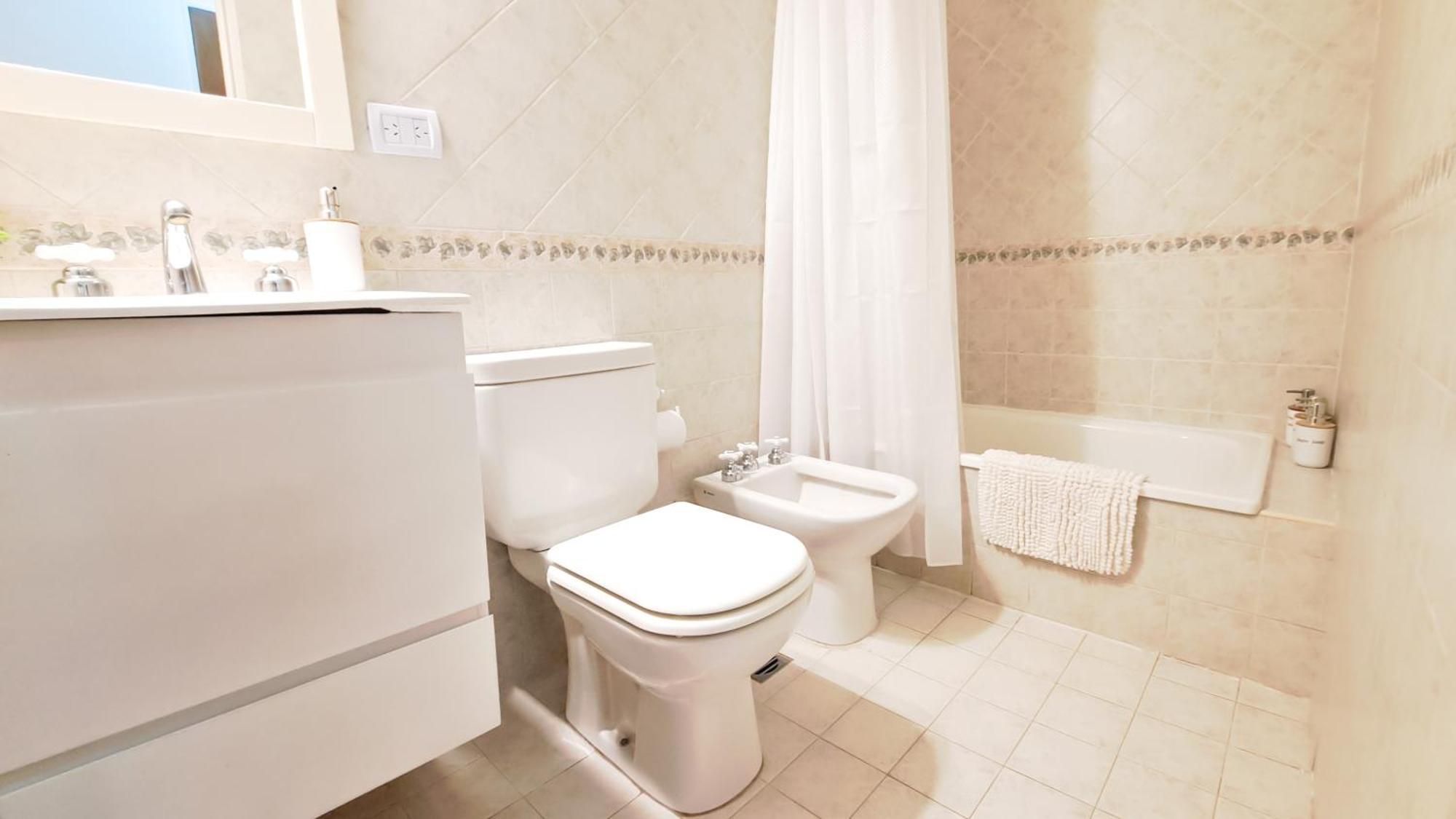 Excelente Ubicacion! Garage! Elegante Y Comodo! Apartamento Ciudad Autónoma de Buenos Aires